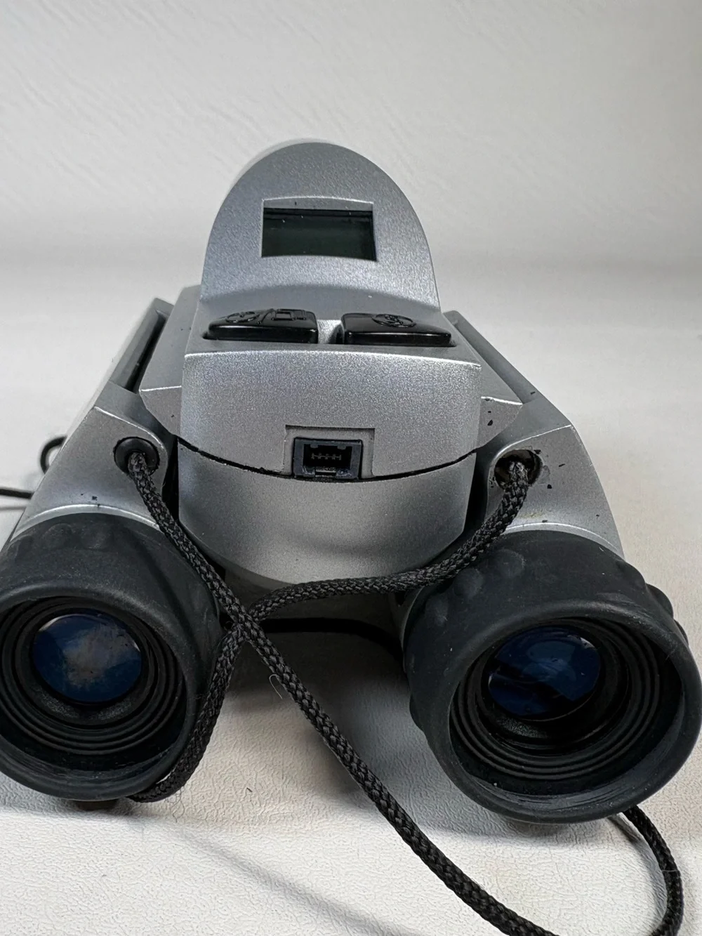 Meade Silver Black CaptureView Digital Camera Binoculars 8x22 .3 Megapixels